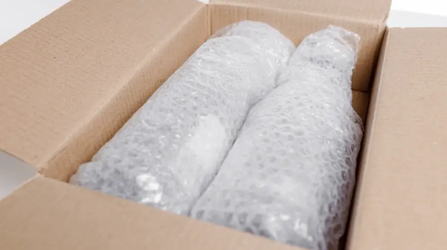 <b><span class="custom-font-size font-size-20 custom-font-family font-family-NovaPoshta" style="font-weight: 700;font-style: normal;">Wrap fragile items with three layers of bubble wrap</span></b>
